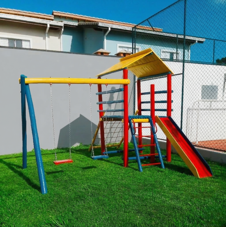 Casinha do Tarzan Colorido